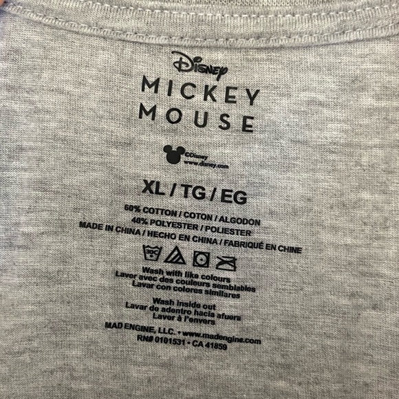 Disney land Mickey Mouse tee - Picture 2 of 2